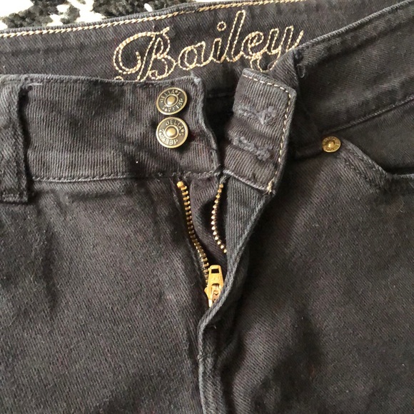 Black denim shorts - Picture 3 of 6